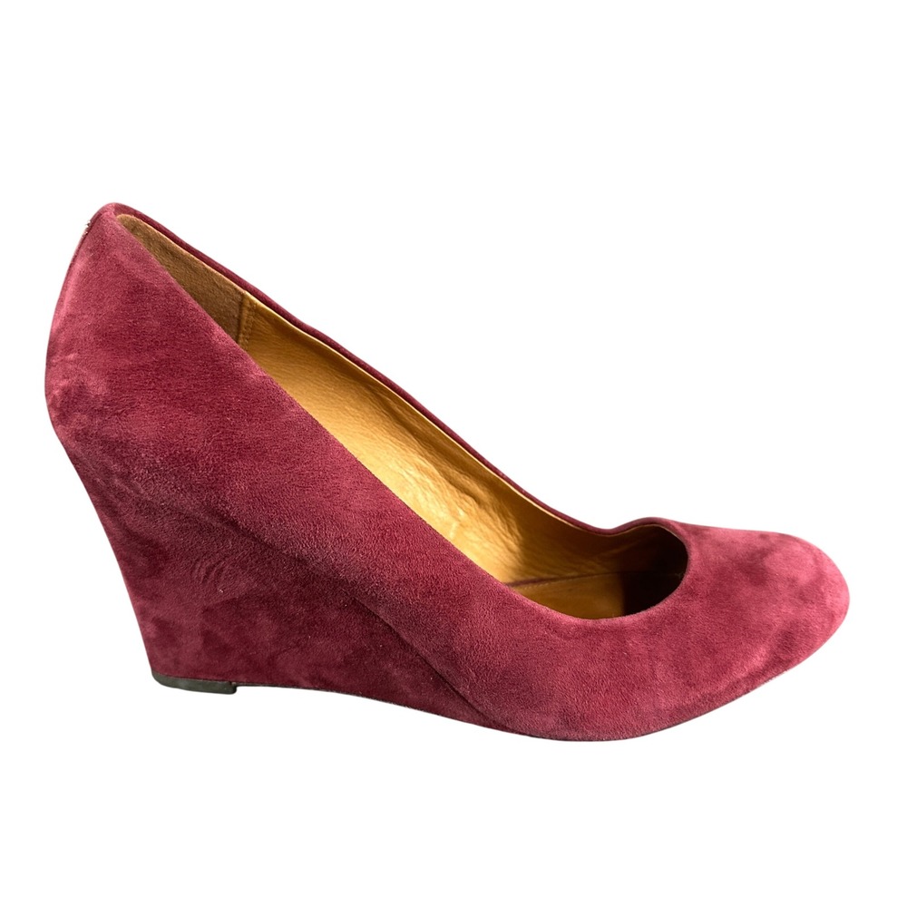 Coach Burgundy Suede Wedge Pumps Round Toe Maroon Heels Size 7.5B